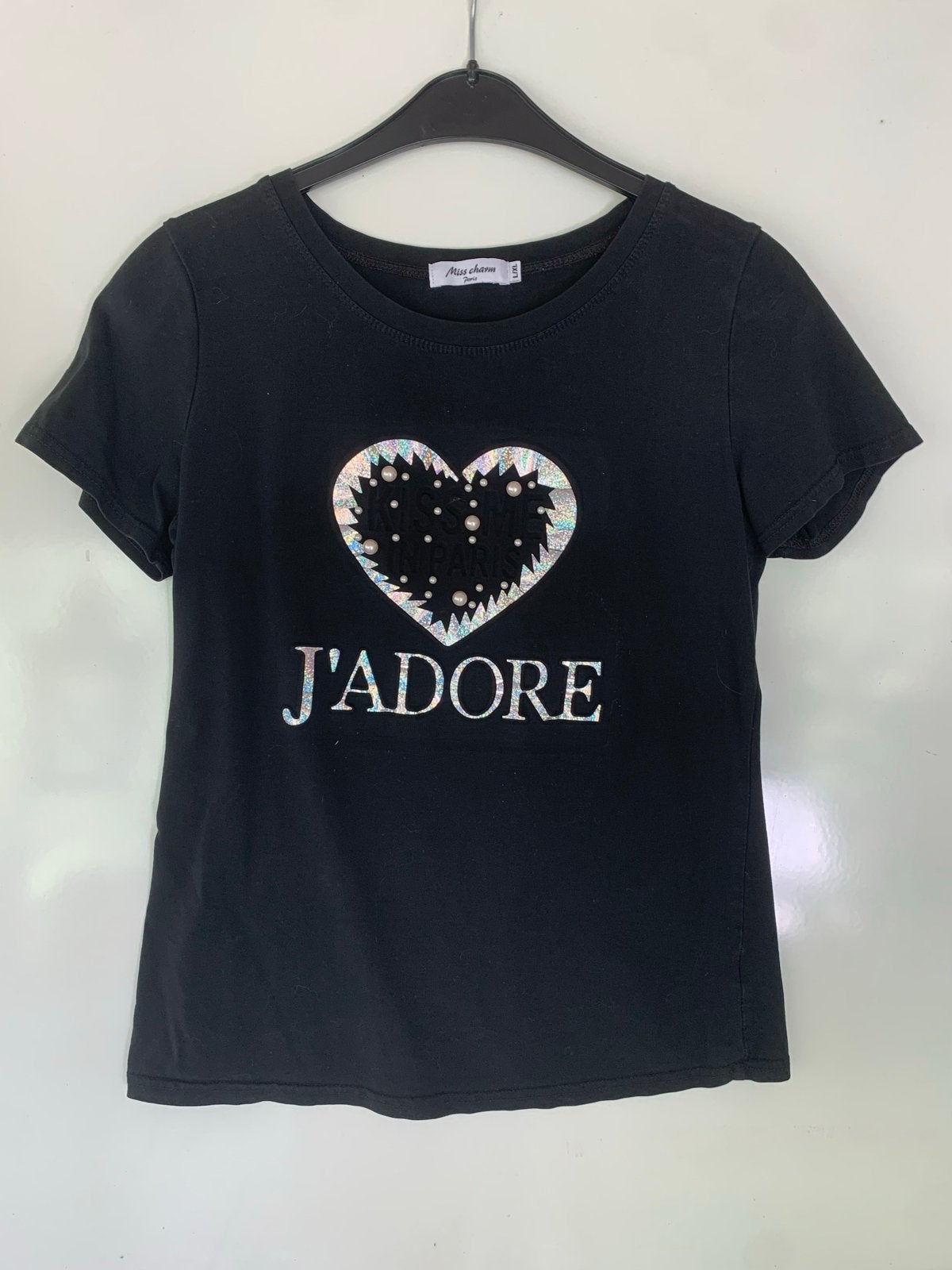 Zwart T-shirt met 'J'ADORE' hartprint en parels L / XL, Kleding | Dames, Zwart, Maat 42/44 (L), Ophalen of Verzenden, Korte mouw