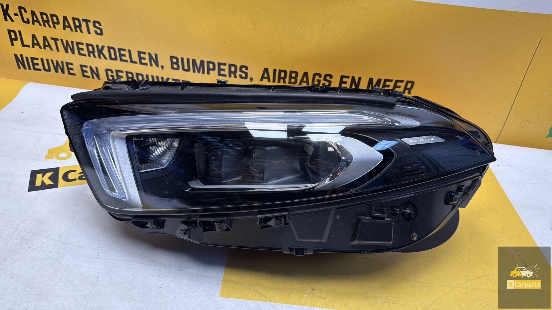 A KLASSE W177 MULTIBEAM LED KOPLAMP LINKS A1779065303