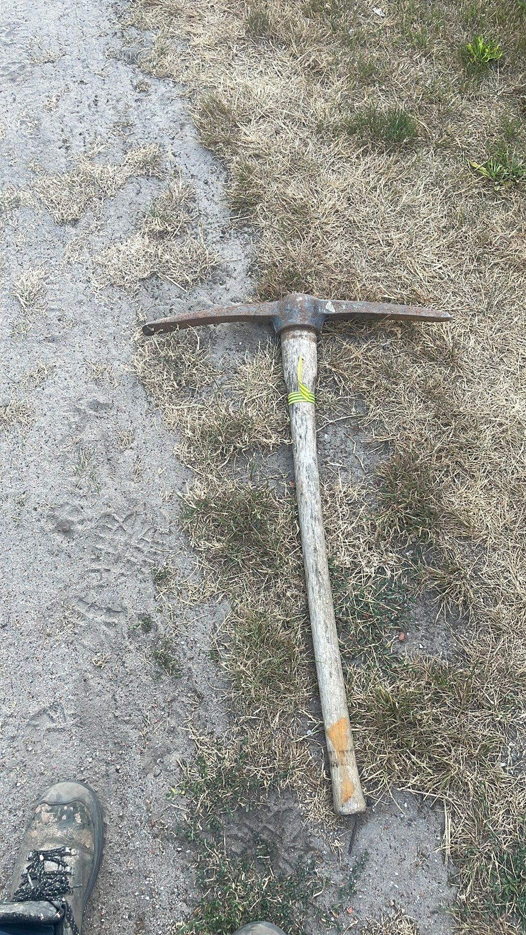 Pikhouweel bic, Tuin en Terras, Hand-tuingereedschap, Ophalen of Verzenden, Gebruikt