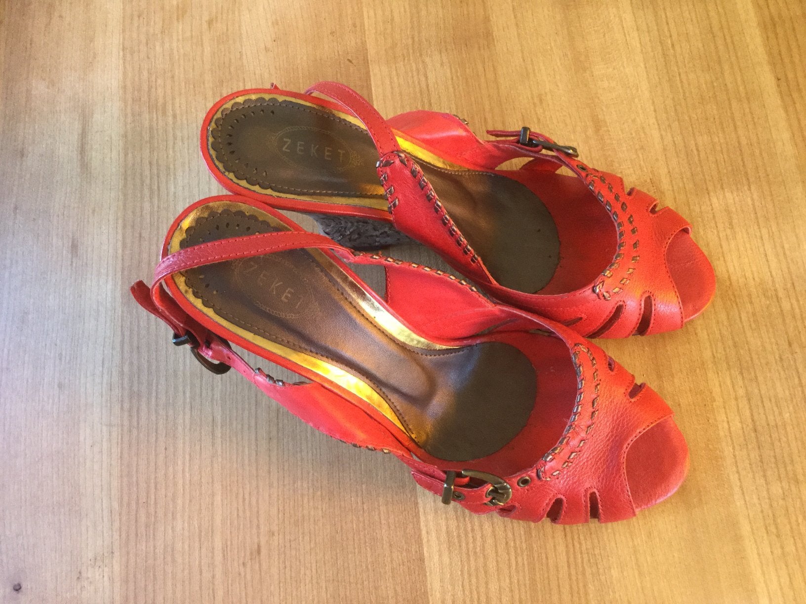 Zeket slingbacks - kurken sleehak - rood leer - maat 39, Kleding | Dames, Schoenen, Ophalen of Verzenden, Zo goed als nieuw, Blauw