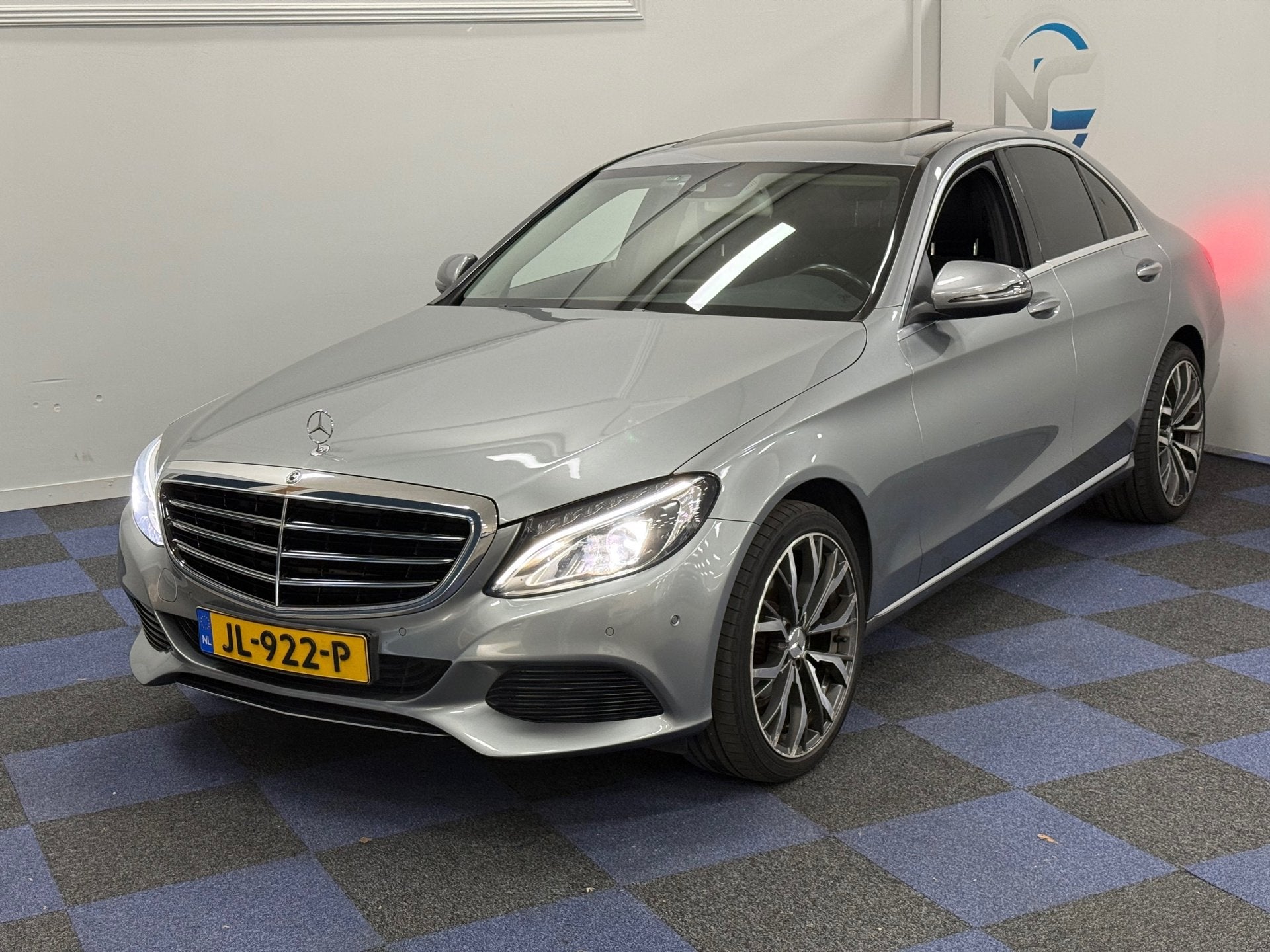Mercedes-Benz C-klasse 180 Prestige / AUTOMAAT / SCHUIFKANTE, Automaat, Dealer onderhouden, Euro 6, Bedrijf