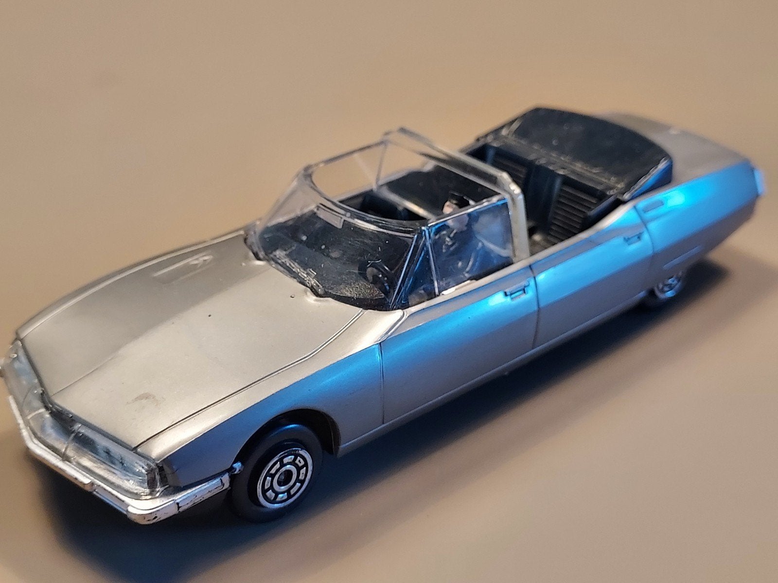 Citroën SM Présidentielle 1:43 plastic Norev nr187 als nieuw, Ophalen of Verzenden, Auto, Norev
