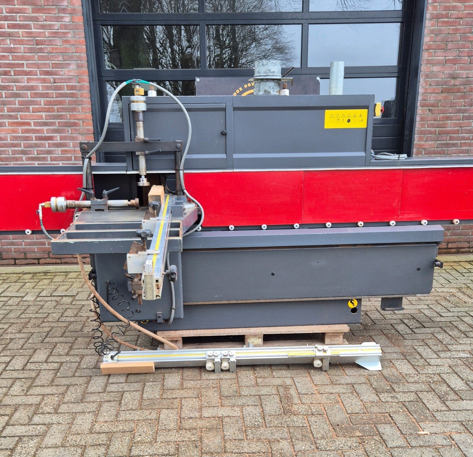 saomad pennenbank CE automatisch klemmen meebewegend scherm, Doe-het-zelf en Verbouw, Gereedschap | Overige machines, Ophalen of Verzenden