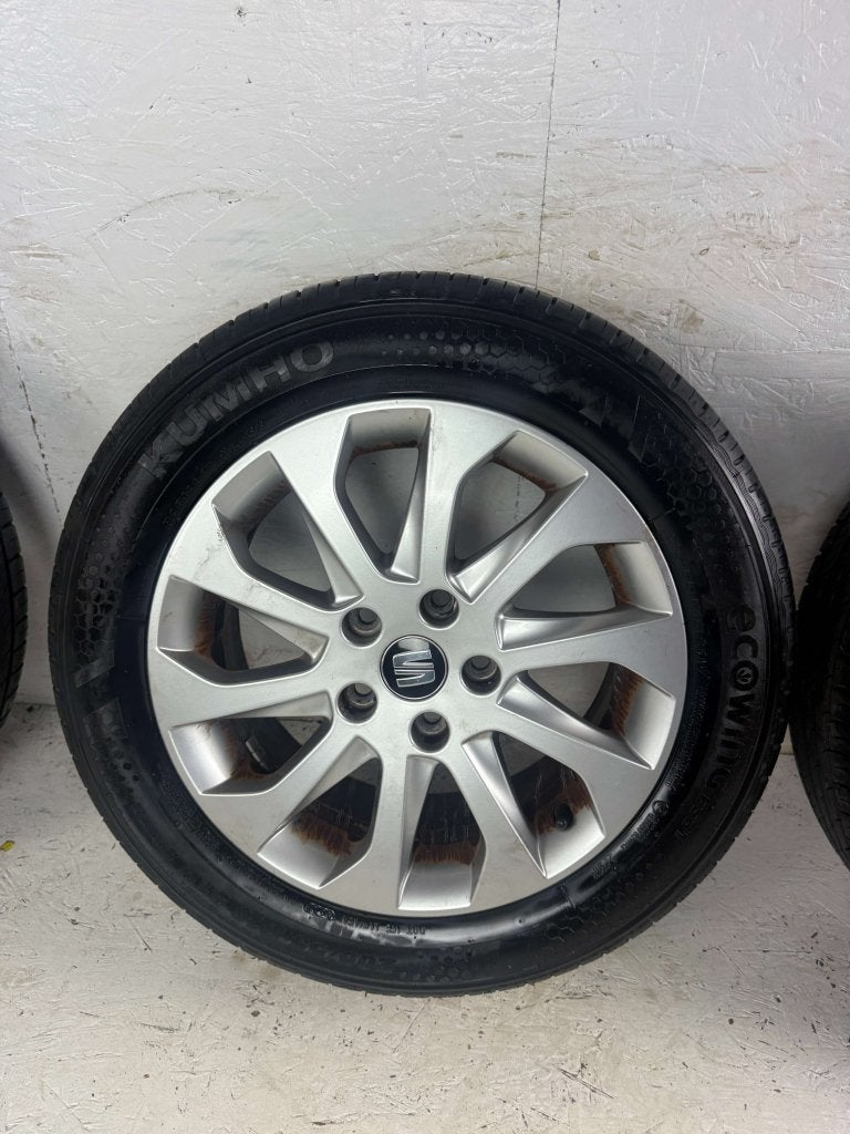 Originele Seat Leon velgen 16" 5x112 zomerset 8mm golf caddy, Niet ingevuld, Gebruikt, 16 inch, Banden en Velgen