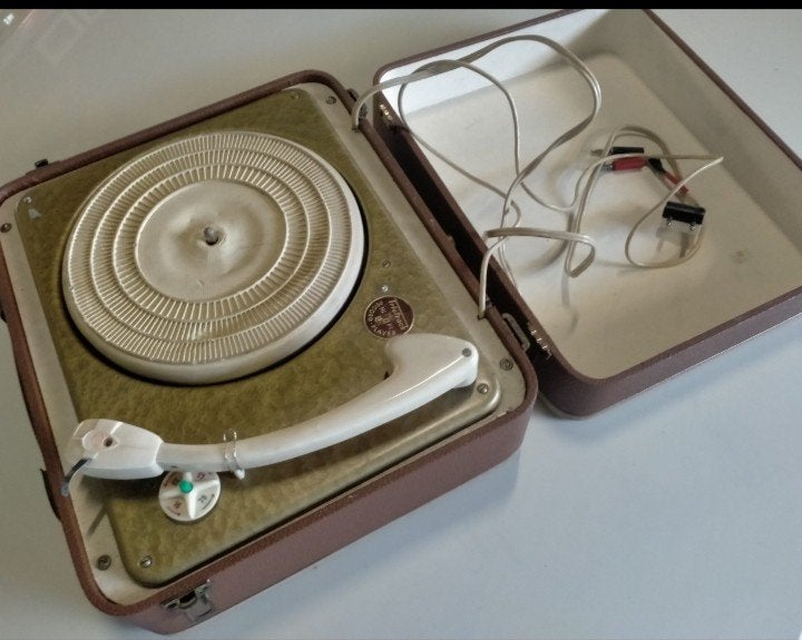 Triotrack koffer platenspeler 1958
Copenhagen Denmark, Overige merken, Ophalen of Verzenden, Platenspeler, Nb