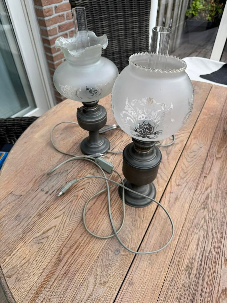 Tinnen tafellampen 2 stuks in zeer goede staat, Ophalen of Verzenden, Zo goed als nieuw, Glas, Minder dan 50 cm