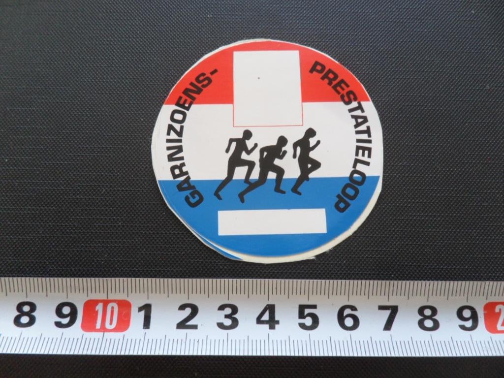 sticker Leger Garnizoens- prestatieloop, Ophalen, Zo goed als nieuw
