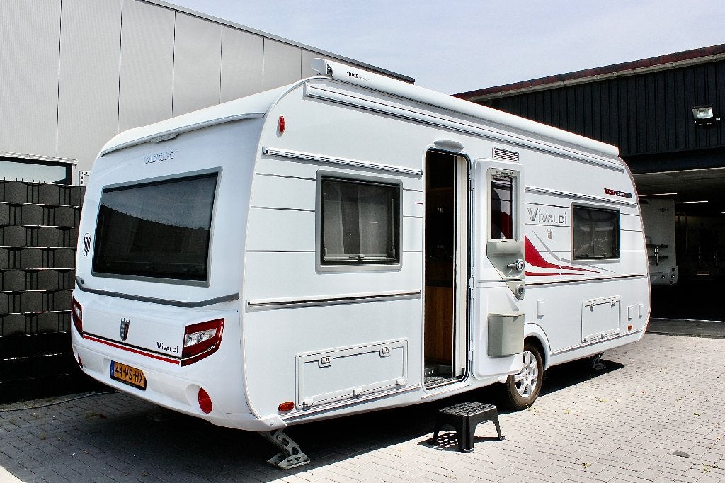 Tabbert Vivaldi W27 (Lengtebedden, Dakairco, Mover, Level), Caravans en Kamperen, Mover, Rondzit, Tabbert, 7 tot 8 meter
