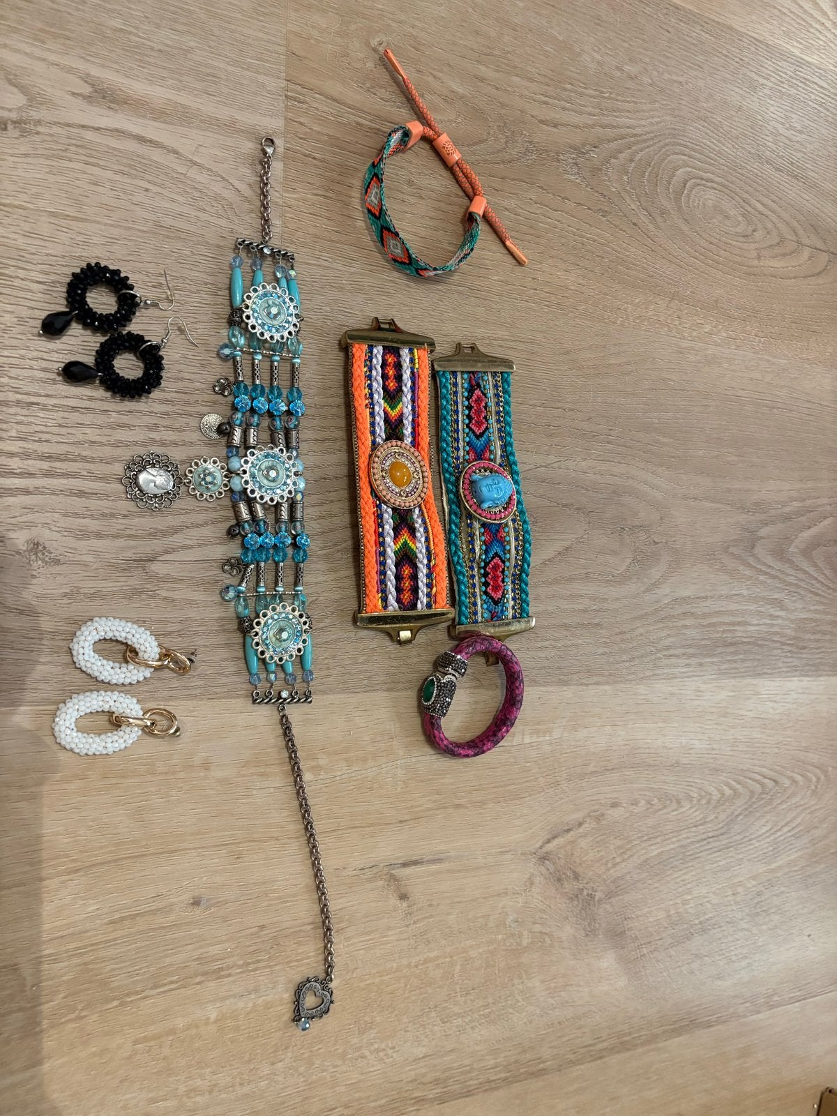 Bohemian sieraden set: oorbellen, armbanden, ketting, Overige materialen, Gebruikt, Overige kleuren, Ophalen of Verzenden