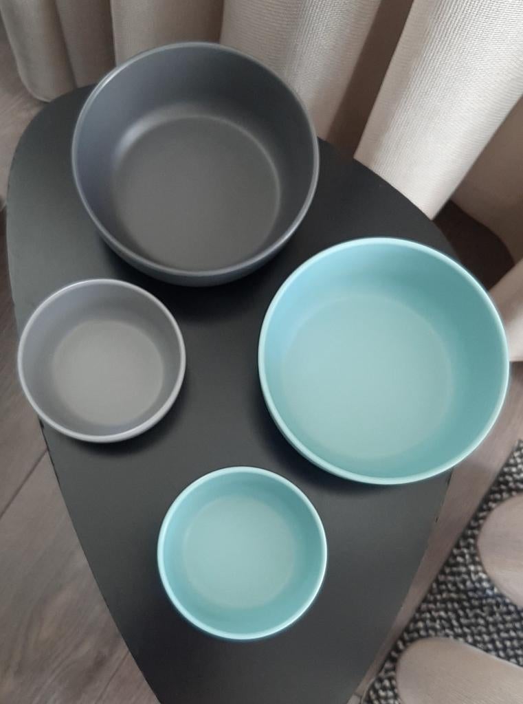 AH buitenservies Royal VKB  bakjes 2 klein 2 groot, Ophalen, Zo goed als nieuw