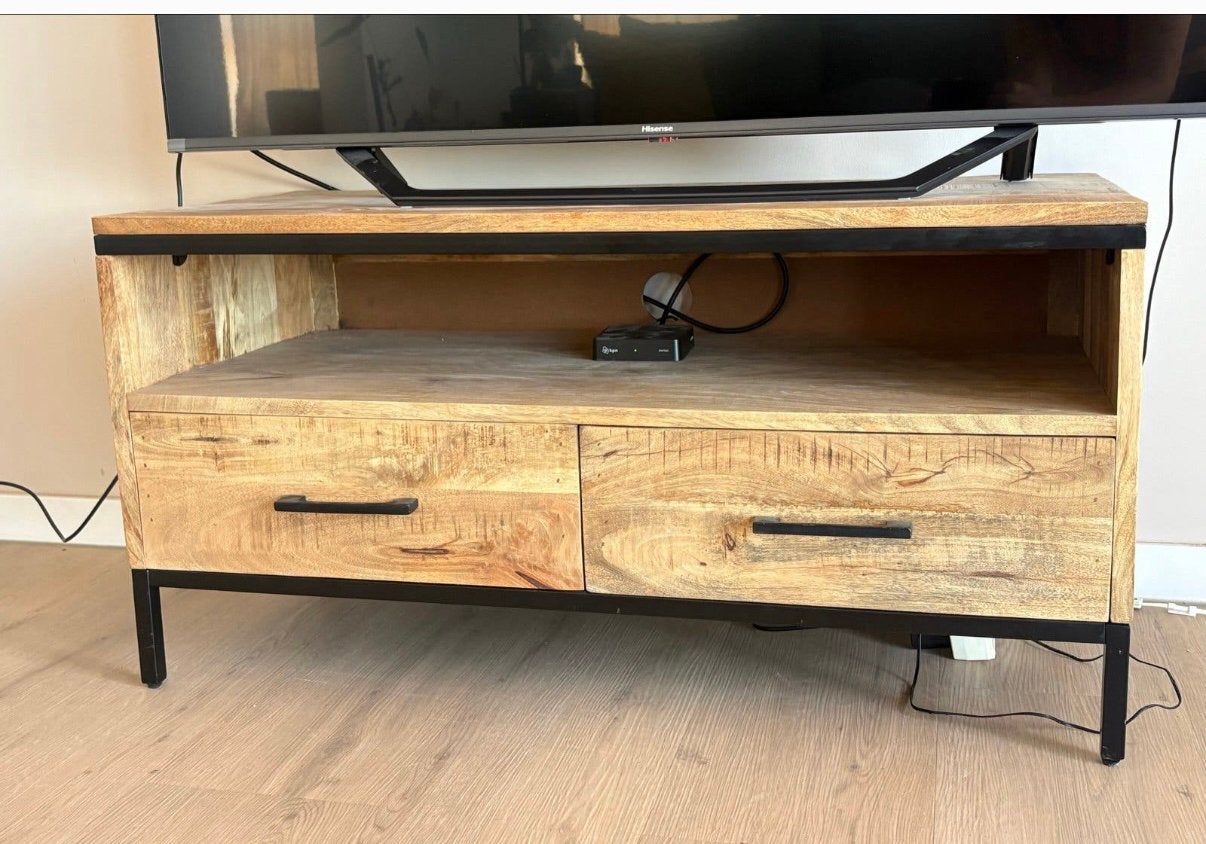 Tv-meubel van mangohout, Ophalen, 100 tot 150 cm, Zo goed als nieuw, Minder dan 100 cm