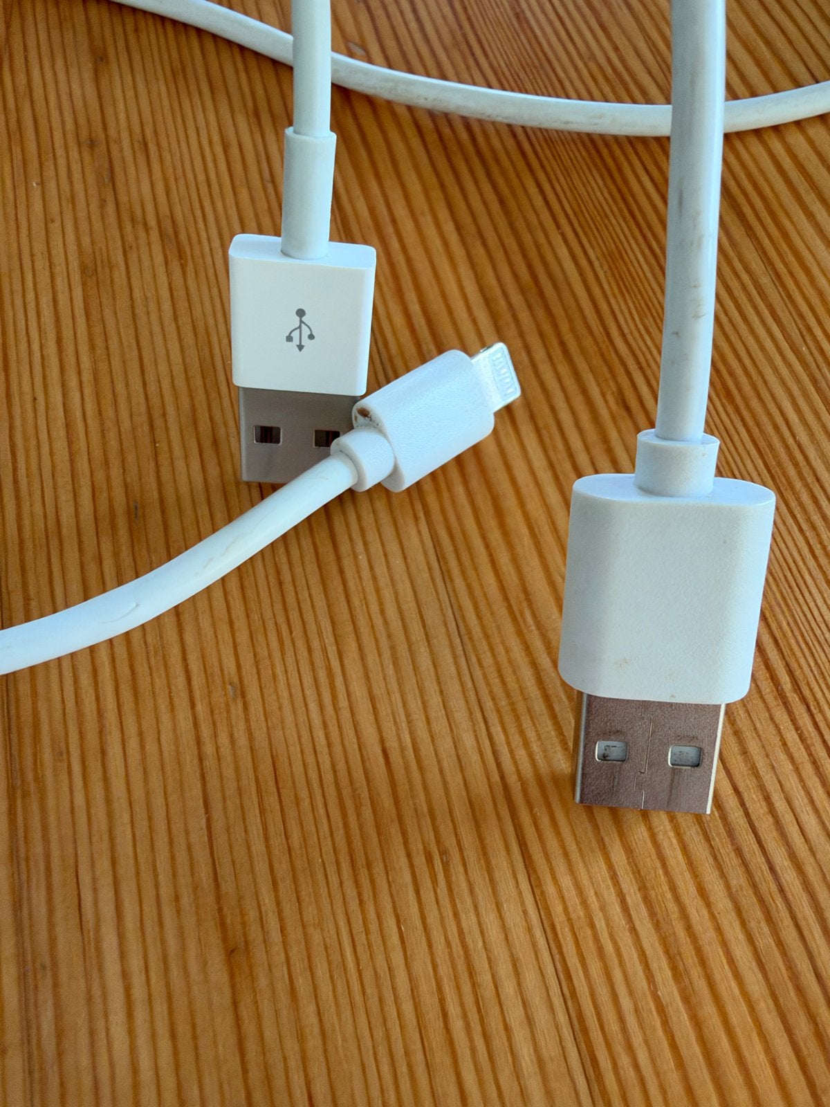 Apple Lightning naar USB-kabel (2 stuks), Ophalen of Verzenden, Gebruikt, Snoer of kabel, Apple