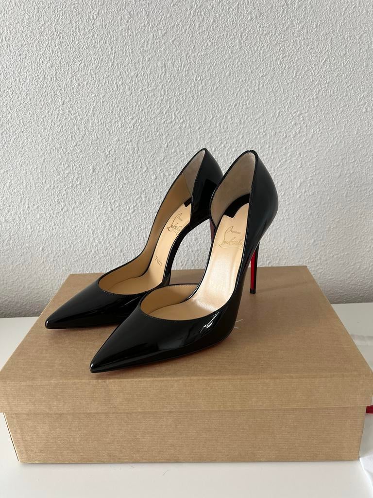 Christian Louboutin Pumps, Kleding | Dames, Schoenen, Ophalen of Verzenden, Zo goed als nieuw, Zwart, Pumps