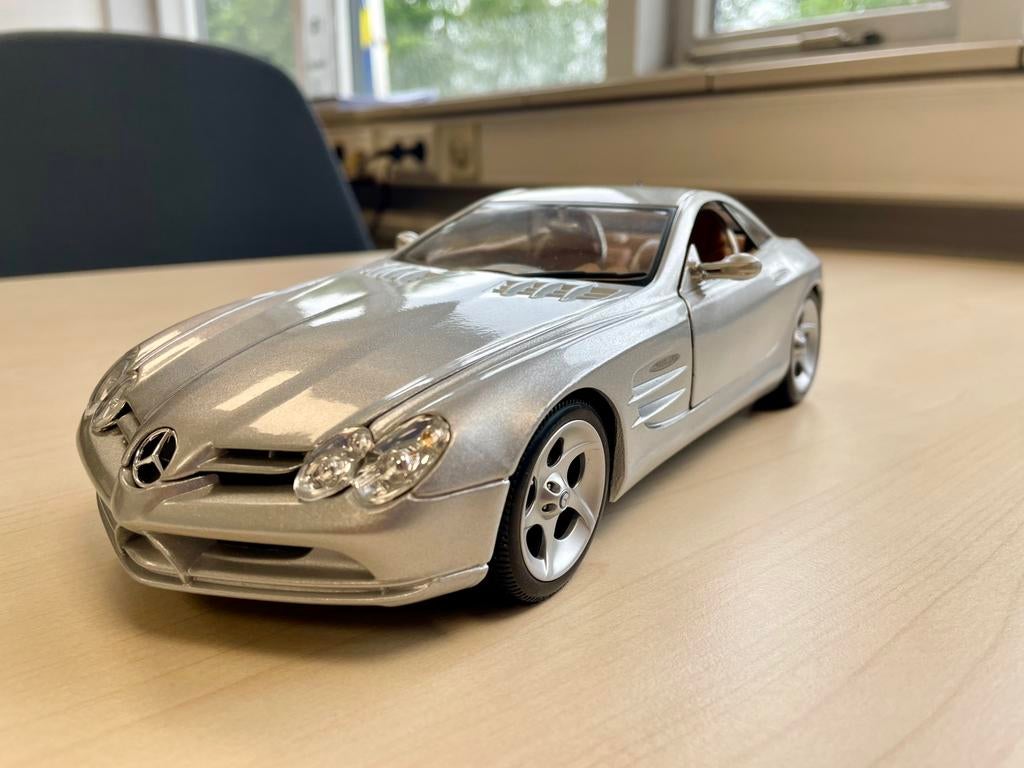 Mercedes-Benz SLR Vision 1999 Concept Maisto 1:18, Ophalen of Verzenden, Zo goed als nieuw, Auto, Maisto
