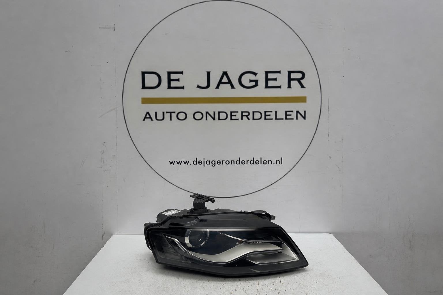 Audi A4 S4 B8 Xenon koplamp rechts 8K0941004C, Auto-onderdelen, Gebruikt, AUDI AG, Auto-Union-Strasse 1
85045  Ingolstadt, DE