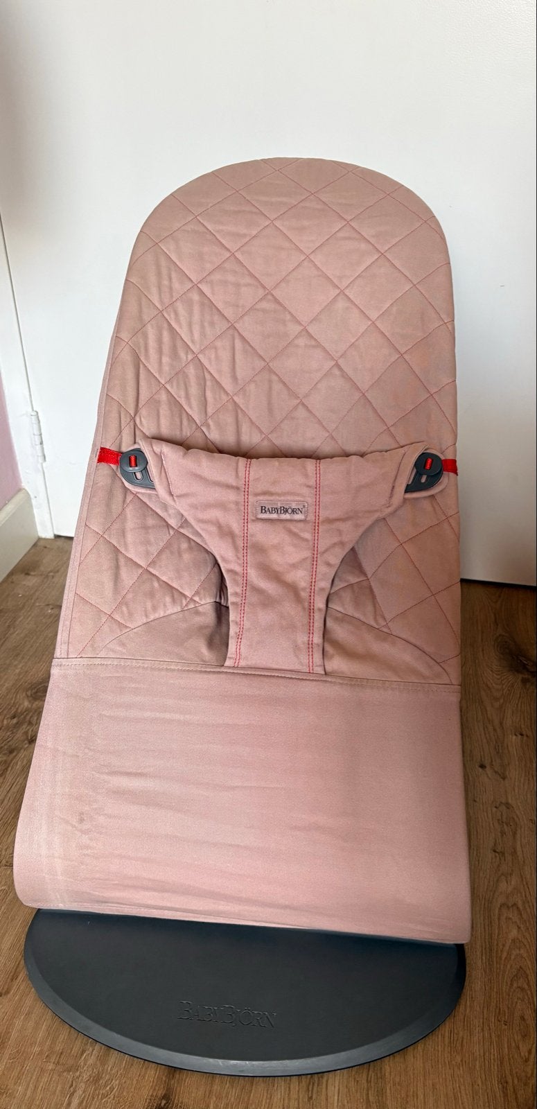 Baby Bjorn Wipstoel (roze hoes)- Lichtgewicht en Verstelbaar, Kinderen en Baby's, Wipstoel, Ophalen, Overige merken, Verstelbaar
