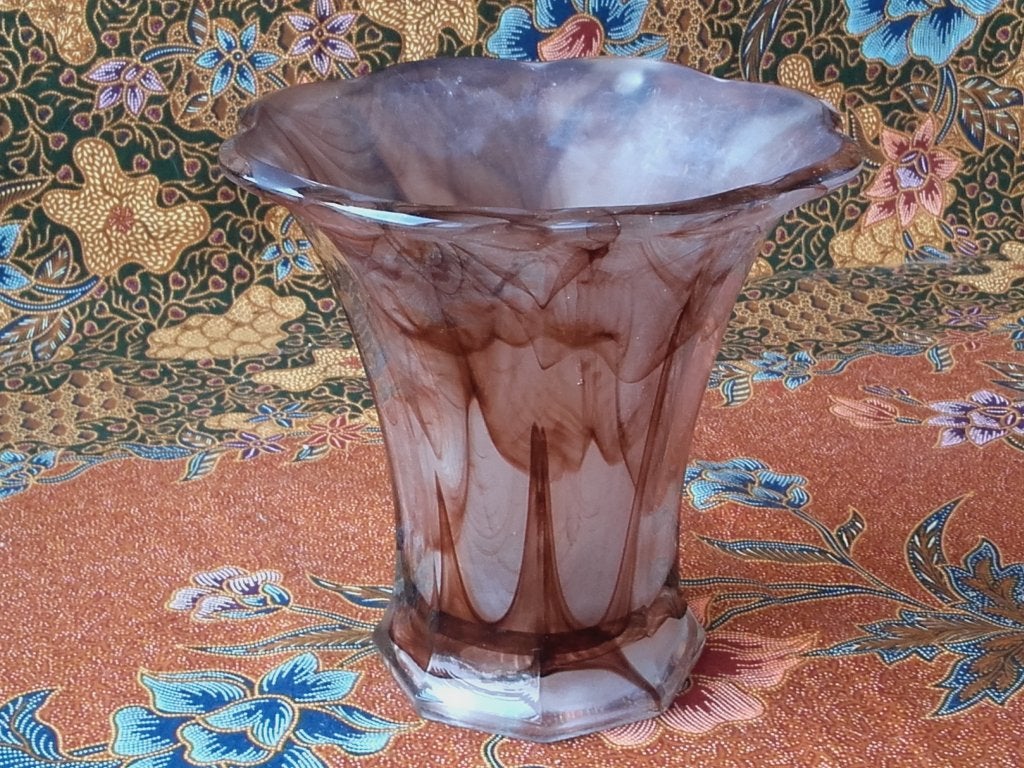 Mooie antieke vaas uit Engeland van gekleurd glas 14,7 cm., Ophalen of Verzenden