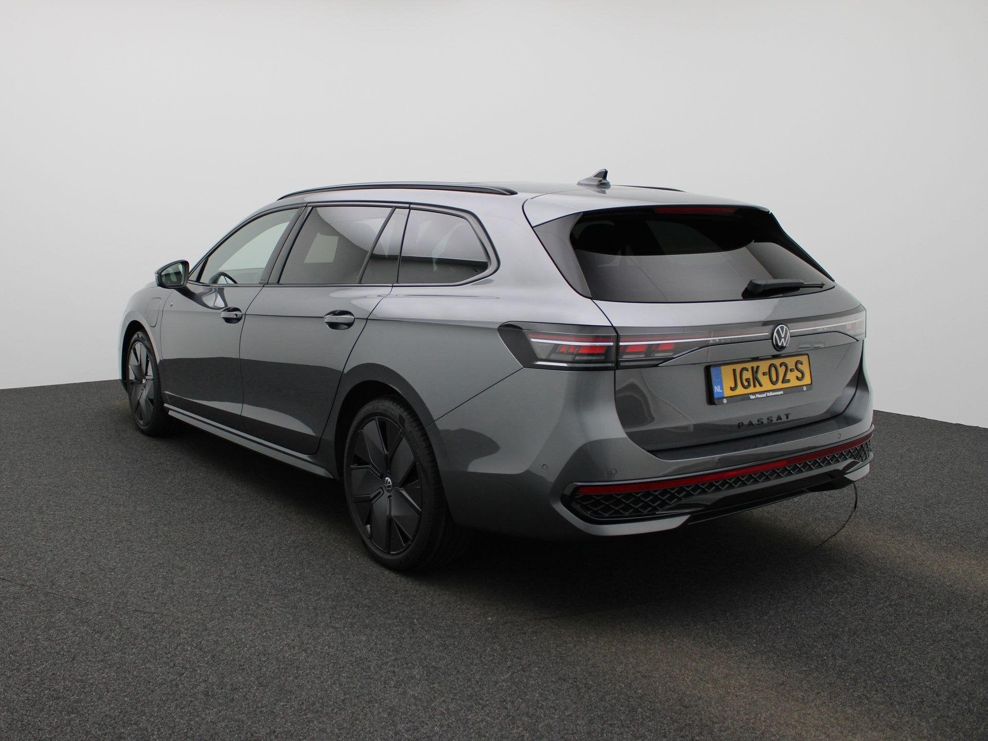 Volkswagen Passat Variant 1.5 eHybrid R-Line Edition, Auto's, 12 maanden, 1498 cc, 4 cilinders, 150 min