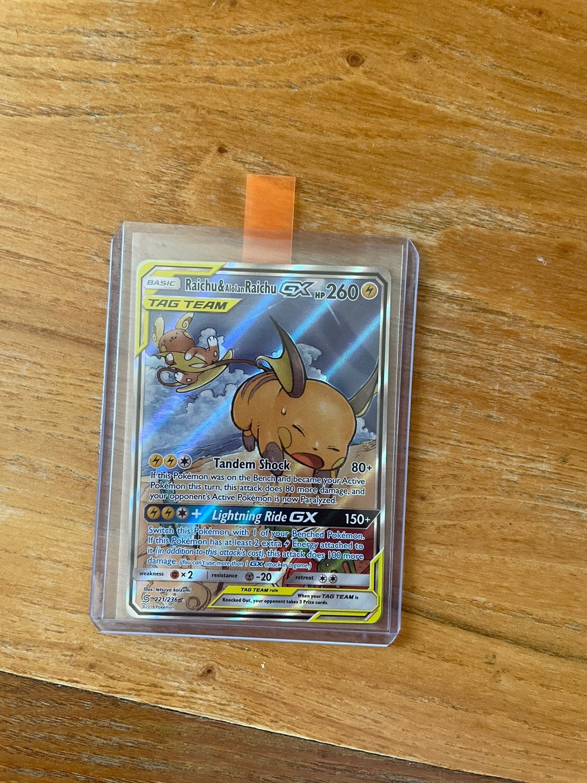 Raichu & alolan Raichu GX 221/236 NM, Hobby en Vrije tijd, Verzamelkaartspellen | Pokémon, Ophalen of Verzenden, Nieuw, Losse kaart