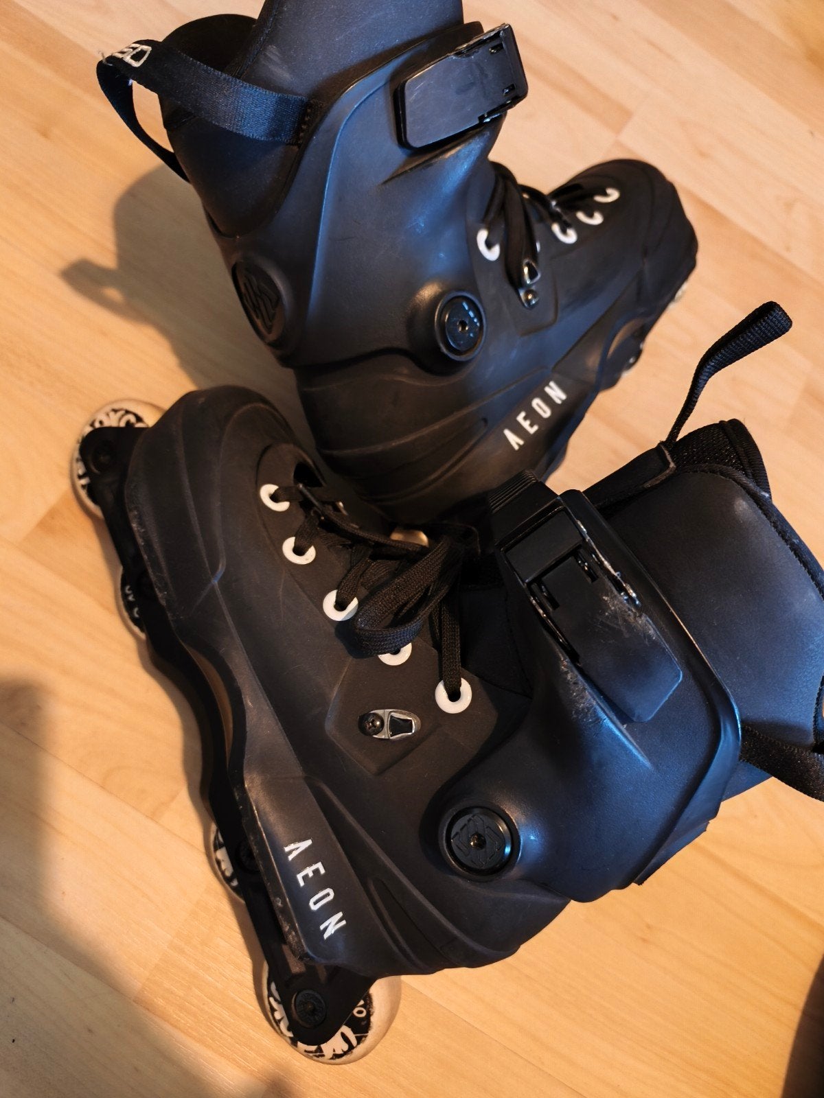 AEON Aggressive Inline Skates Unisex Maat 37 + 2 Paar Zolen, Ophalen, Zo goed als nieuw, Dames