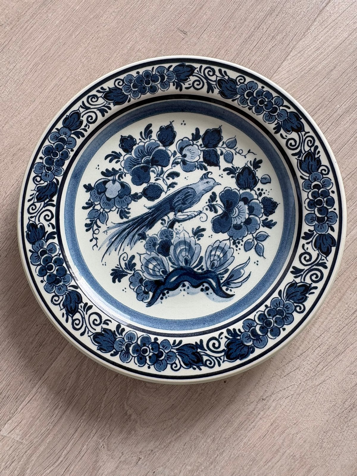 Delfts Blauw Wandbord met Vogel en Bloemen, Antiek en Kunst, Ophalen of Verzenden