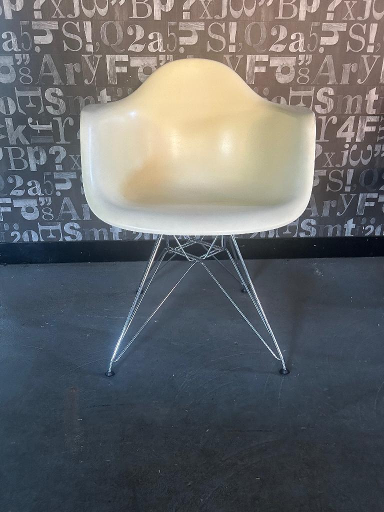 Charles en Ray Eames DAR stoel Vitra design, Ophalen