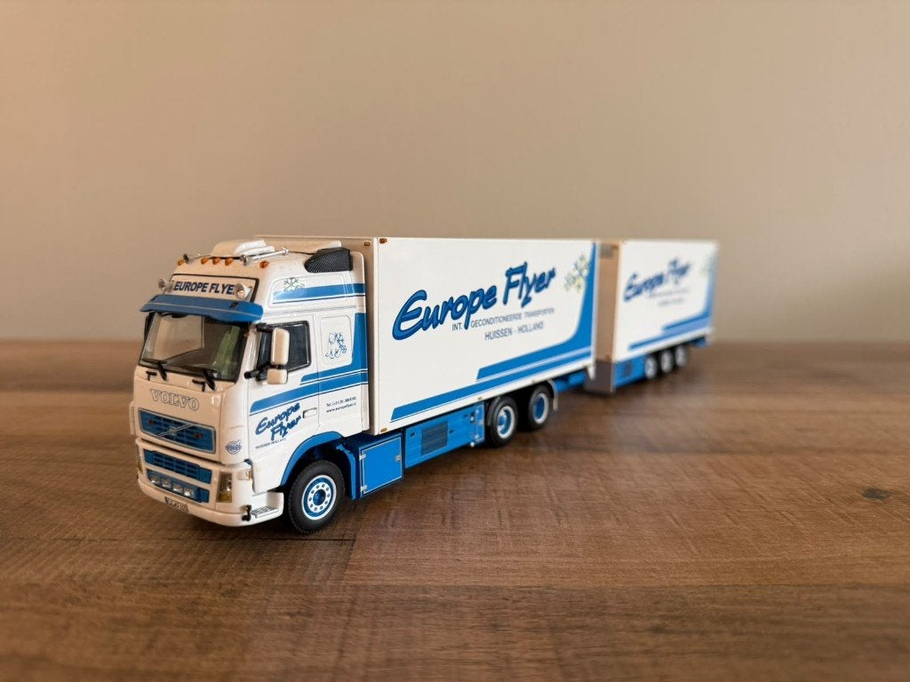 WSI - Europe Flyer combi FH3, Ophalen of Verzenden, Nieuw, Bus of Vrachtwagen, Wsi