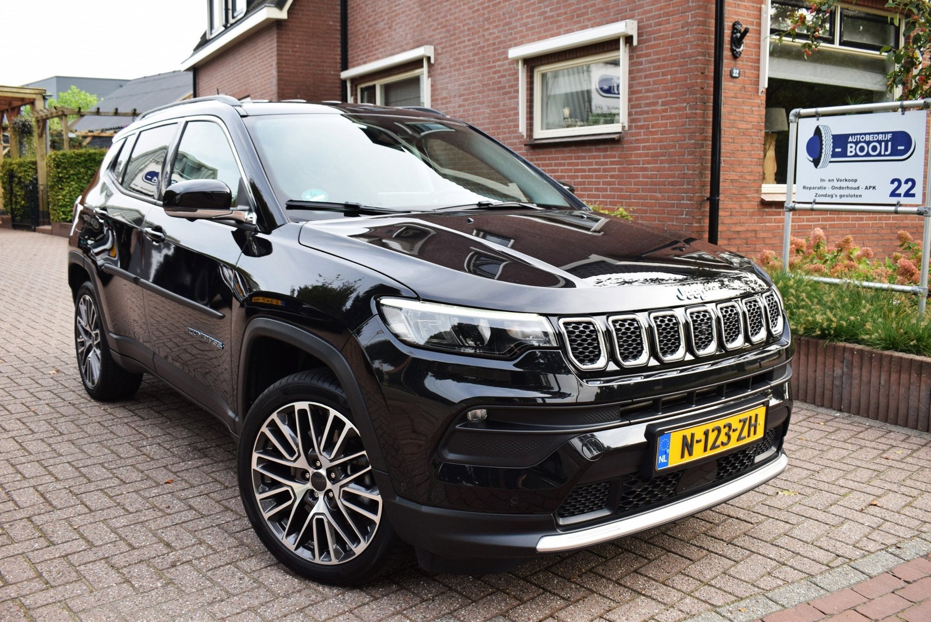 Jeep Compass 4xe 190 Plug-in Hybrid Electric Limited Lease E, Automaat, Dealer onderhouden, 4 cilinders, Zwart