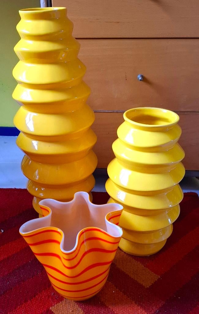 Vazen -> Verdraaid Funky Twisted Swirly - Okergeel & oranje, Huis en Inrichting, Woonaccessoires | Vazen, Overige materialen, Geel