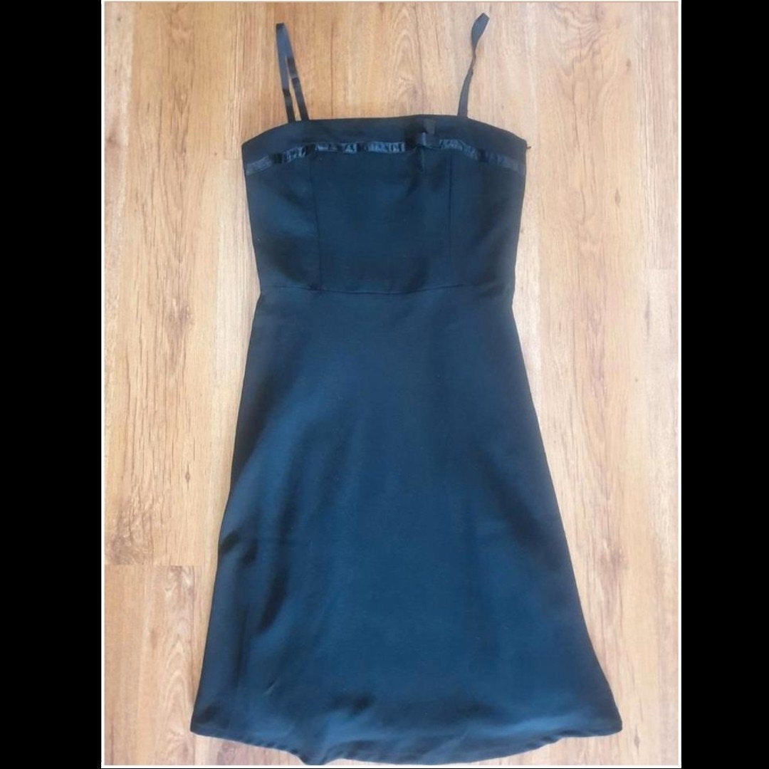 Zwart gelegenheidsjurkje • H&M • Maat 36, H&M, Zwart, Ophalen of Verzenden, Zo goed als nieuw