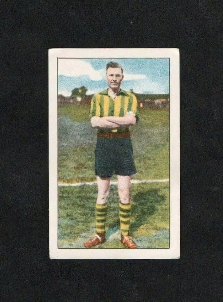 Voetbalplaatje P. de Vries FVC Huizum Friesland (77)., Ophalen of Verzenden, Zo goed als nieuw
