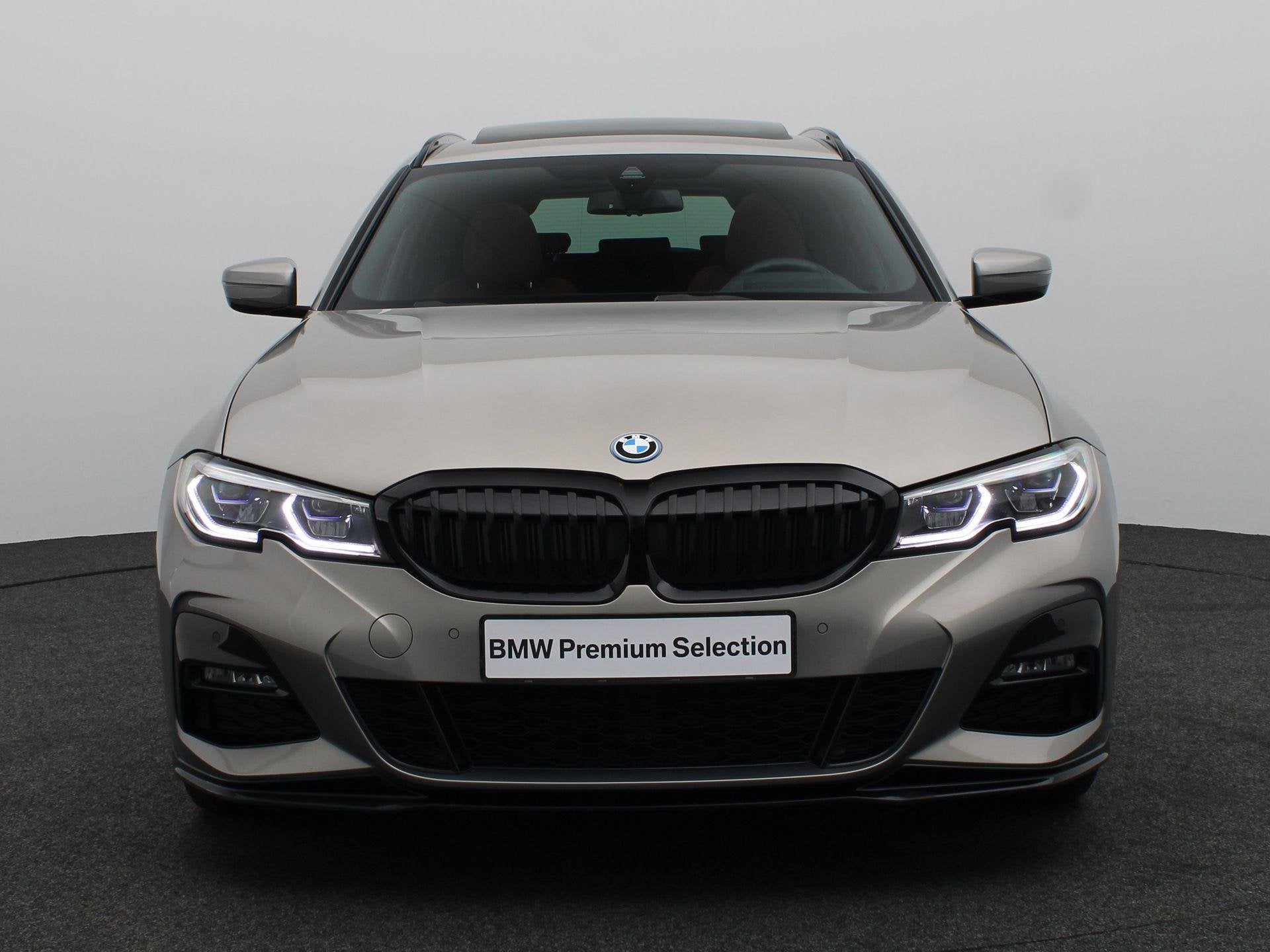BMW 3 Serie Touring 330e xDrive High Executive | M Sportpakk, Auto's, 1998 cc, Stof, Gebruikt, Euro 6