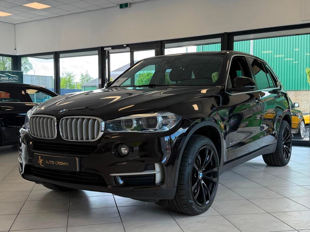 BMW X5 XDrive40e Hybride M-pakket 68.404 km NAP!, Gebruikt, 4 cilinders, Bruin, Bedrijf