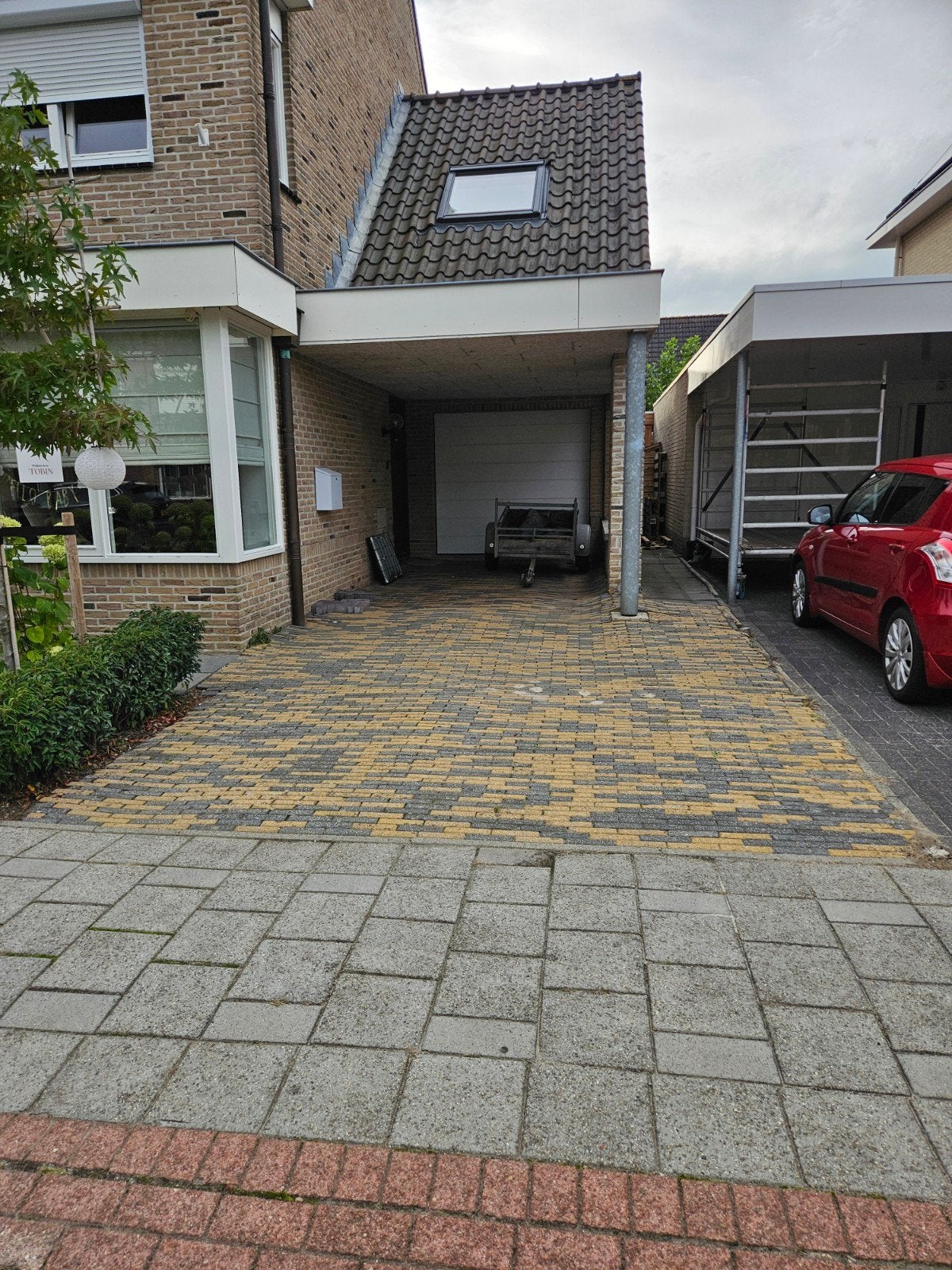 Oprit bestrating 40m² - Geel/Grijs, Tuin en Terras, Ophalen, Gebruikt, Klinkers, 10 m² of meer