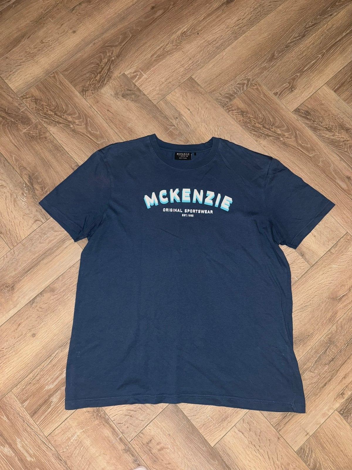 Mckenzie T-shirt, Kleding | Heren, Ophalen of Verzenden, Zo goed als nieuw