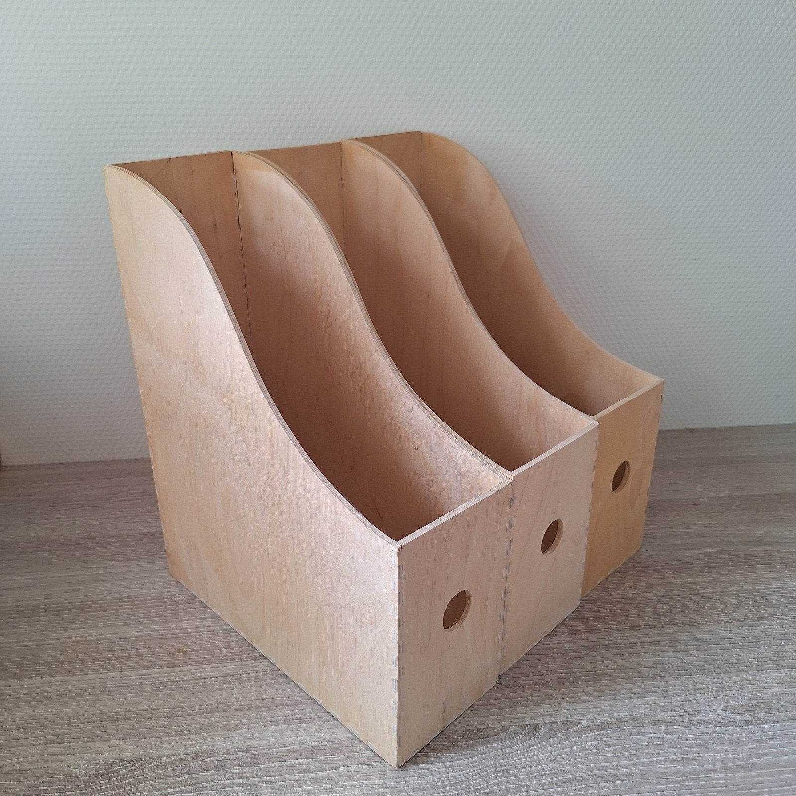 3 stuks Ikea Knuff houten lectuurbak/document houder, Ophalen of Verzenden, Zo goed als nieuw