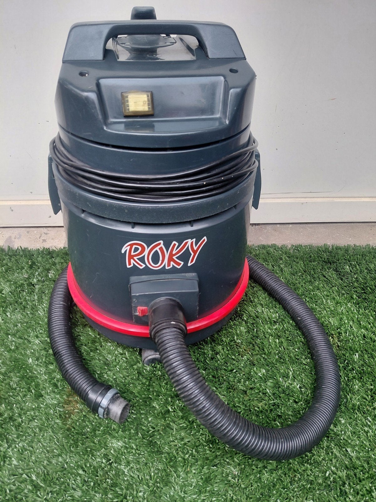 stofzuiger  Roky, Doe-het-zelf en Verbouw, Reinigingsmachines, Ophalen, Zo goed als nieuw