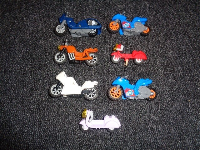 Partij X33=Lego motoren