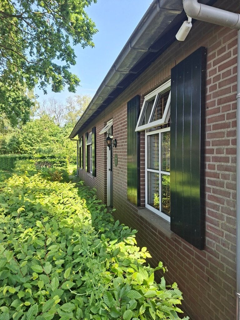 Goed onderhouden (sier) raamluiken, Ophalen, Gebruikt, Minder dan 80 cm, Overige typen