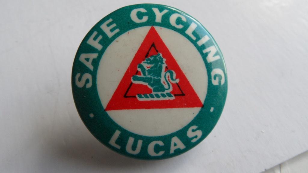 Lucas safe cycling rijwielen speld, Verzamelen, Verzenden, Gebruikt, Merk, Speldje of Pin