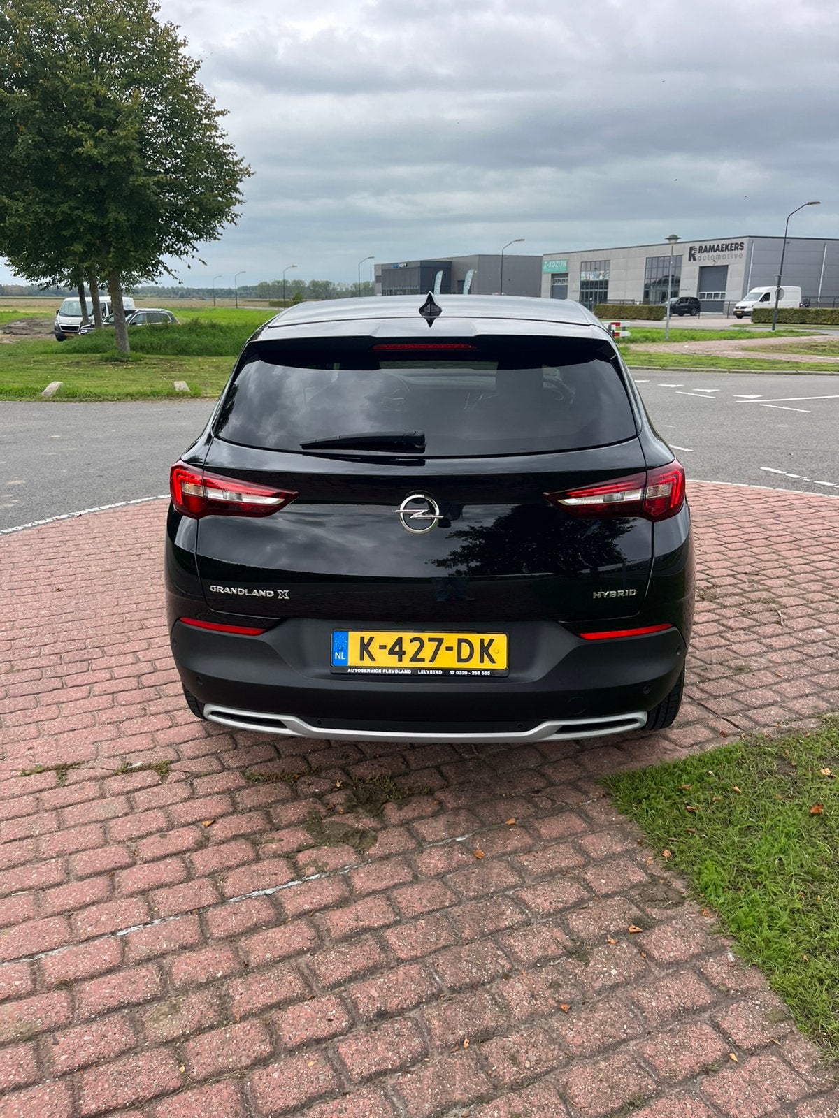 Opel Grandland X 1.6 Turbo Hybrid 225pk Aut 2020 Zwart, Auto's, Dealer onderhouden, 1250 kg, 181 pk, 1710 kg