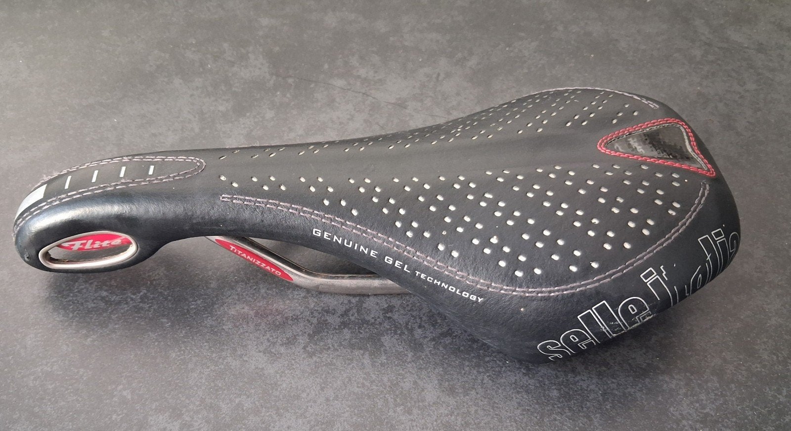 Zadel Selle Italia Flite gel flow met Titanium rails, Fietsen en Brommers, Fietsonderdelen, Ophalen, Gebruikt, Zadel, Overige materialen