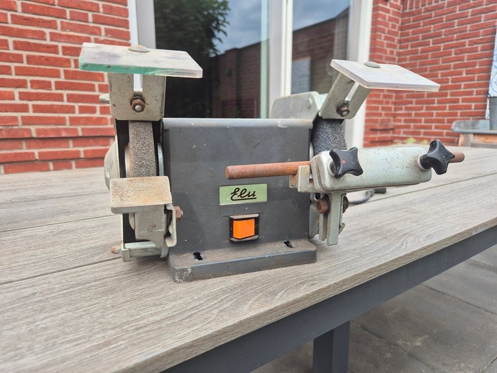 Elu Mühlacker MWS 147 220V dubbele bank-/tafelslijpmachine, Ophalen, Gebruikt, Minder dan 700 watt, Werkbankslijpmachine