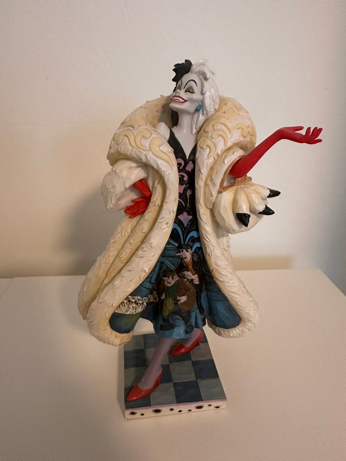 Disney Traditions Cruella, Verzamelen, Ophalen of Verzenden, Zo goed als nieuw, Beeldje of Figuurtje