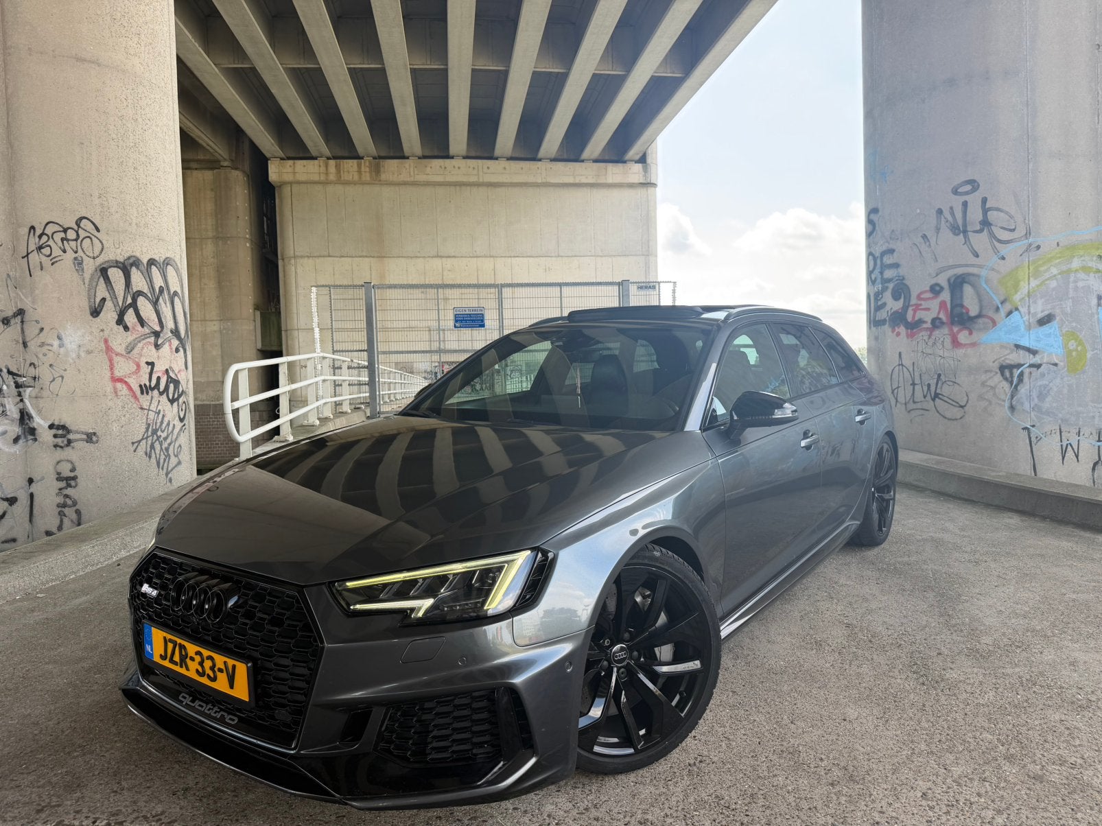 Audi A4 RS4 2.9 Tfsi 450pk Tiptronic Quattro 2018 Grijs, Automaat, Zwart, A4, Stationwagon