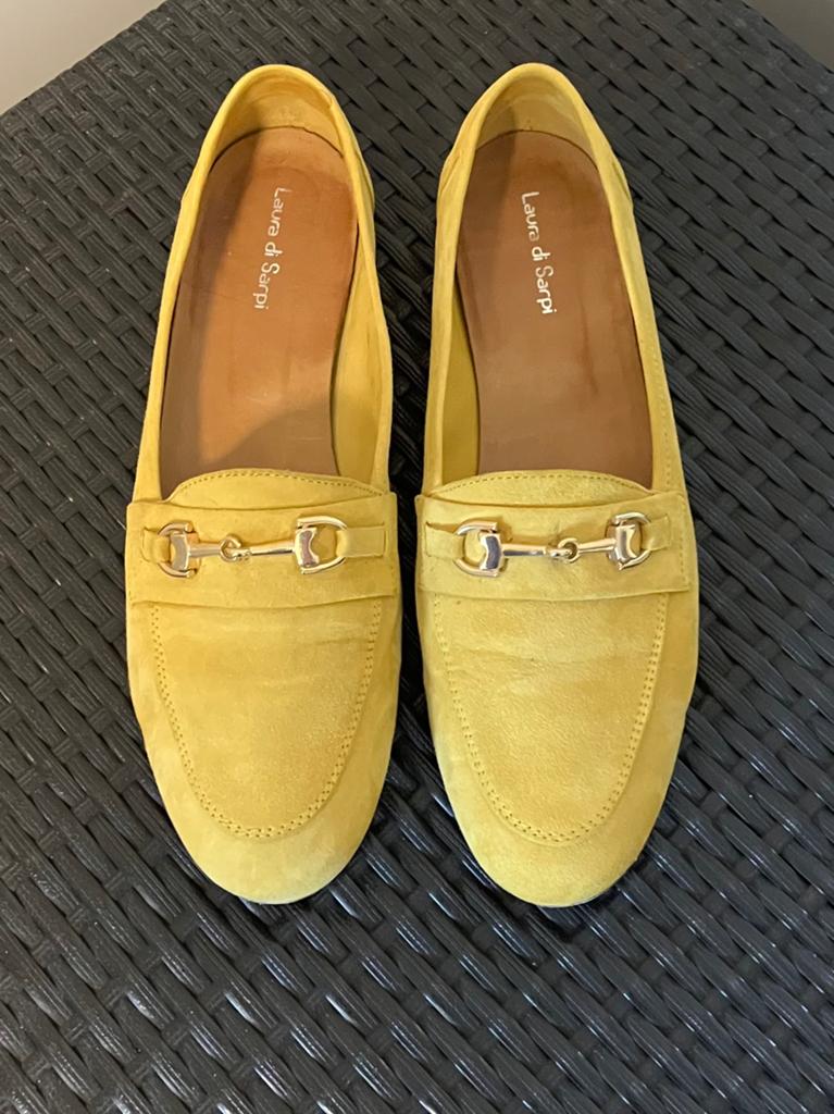 Laura di Sarpi loafers geel maat 42, Instappers, Geel, Ophalen of Verzenden, Zo goed als nieuw