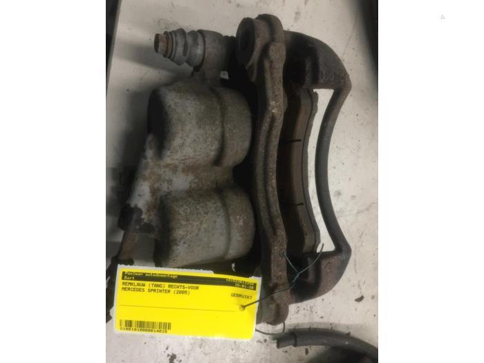 Remklauw (Tang) rechts-voor van een Mercedes Sprinter, Auto-onderdelen, Gebruikt, -, Ophalen of Verzenden, -
