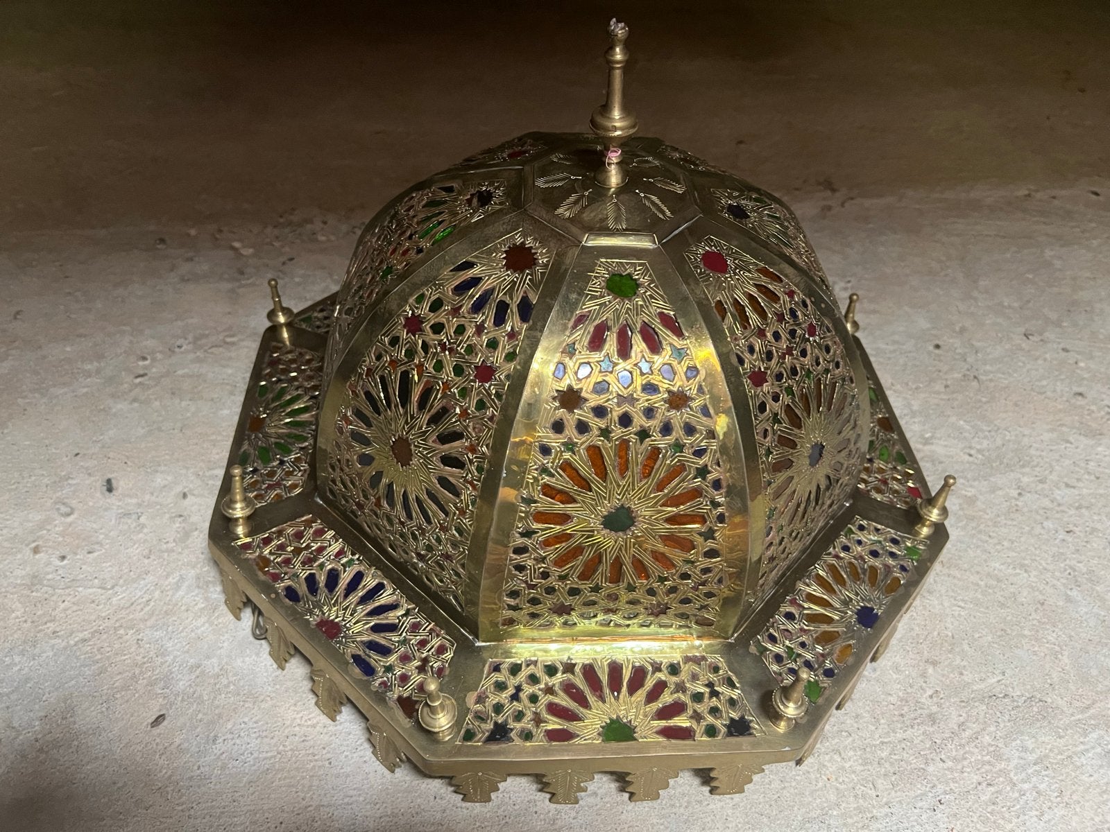 Marokkaanse lamp met kleurrijk glas in goede staat, Ophalen