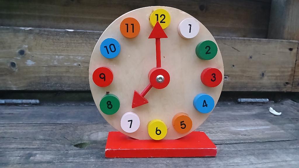 Houten klok, Ophalen, Gebruikt
