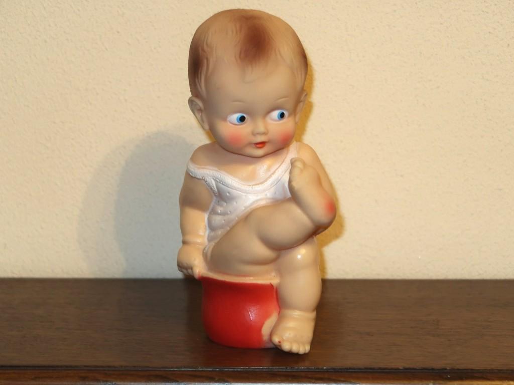 vintage 1960’s PiepFiguur, kindje op het potje, Ledraplastic, Verzenden